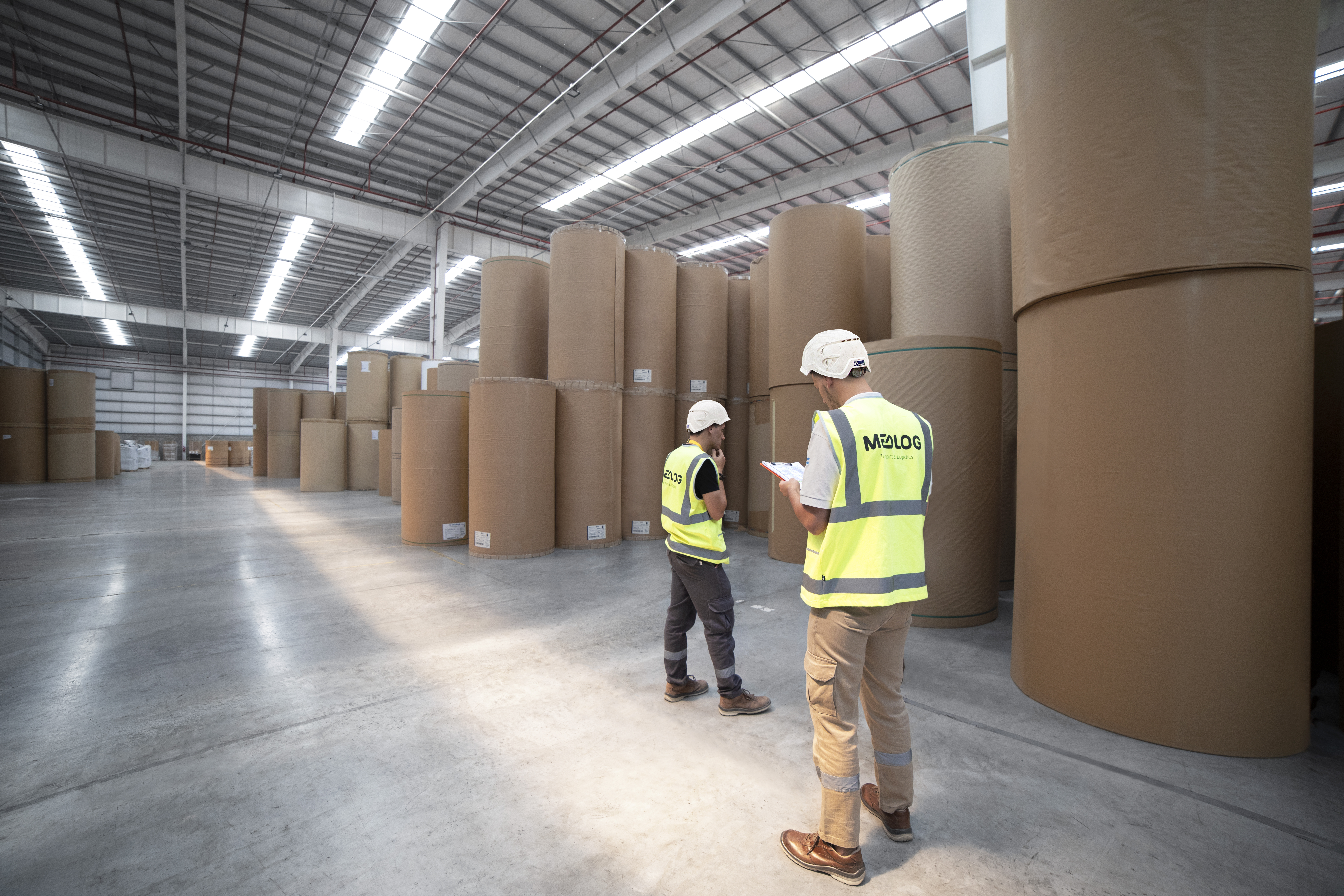 EXPERIENCE THE DIFFERENCE OF MEDLOG WAREHOUSING